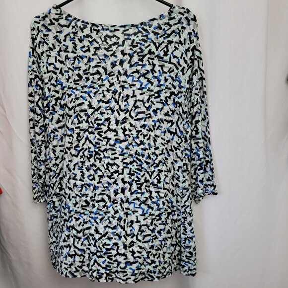 Apt. 9 Woman 1X Blouse gathered front geometric abstract Rayon pullover PRETTY - Picture 10 of 10